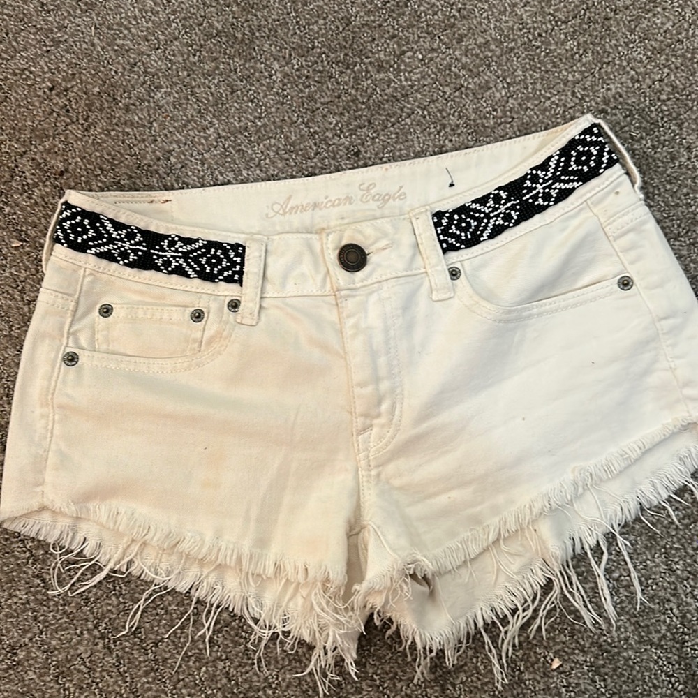American Eagle Outfitters Festival HR White Short Size 2 Boho